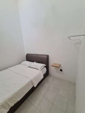 The Bunga & The Daun Housestay